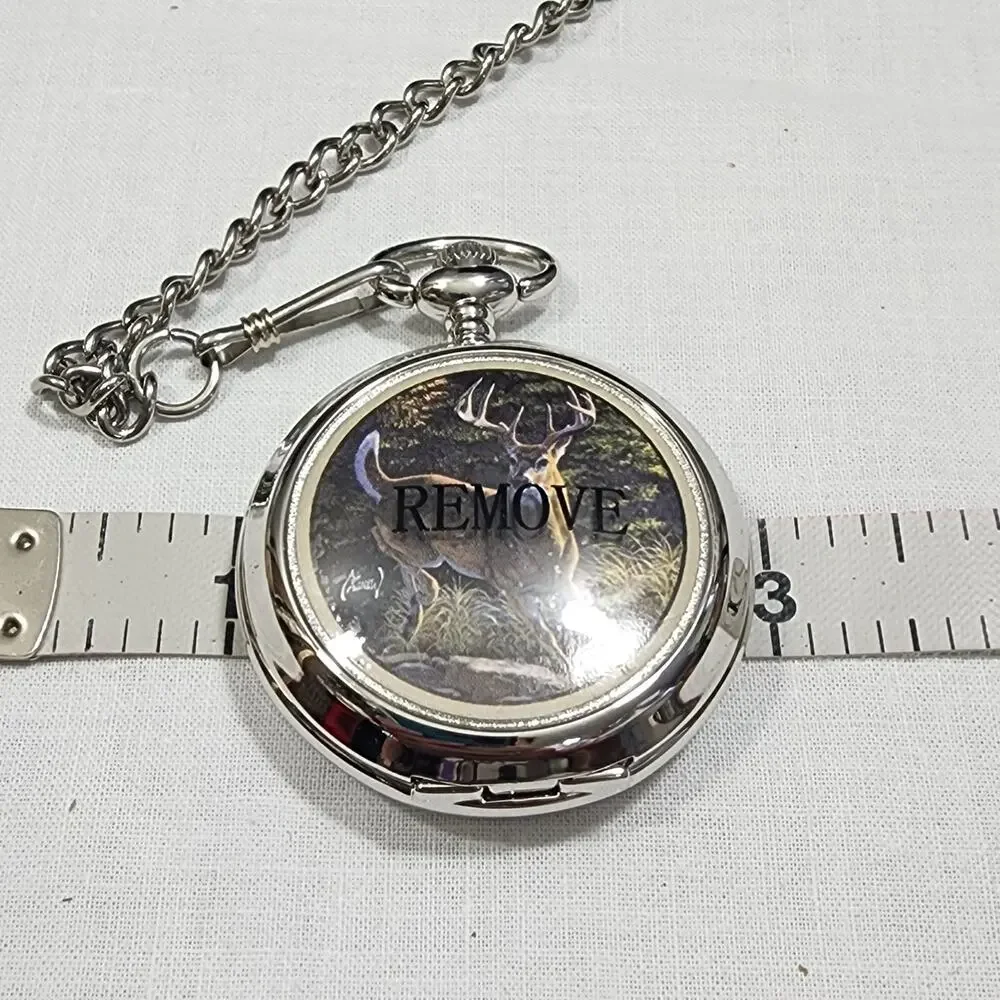 Al Agnew White Tailed Deer Pocket Watch Quartz Movement Silver Tone Case Chain